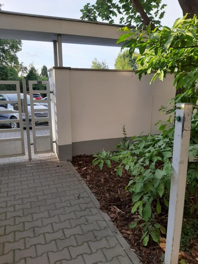 Apartament Di Trevi - Klimatyzacja Apartment Wroclaw Ngoại thất bức ảnh